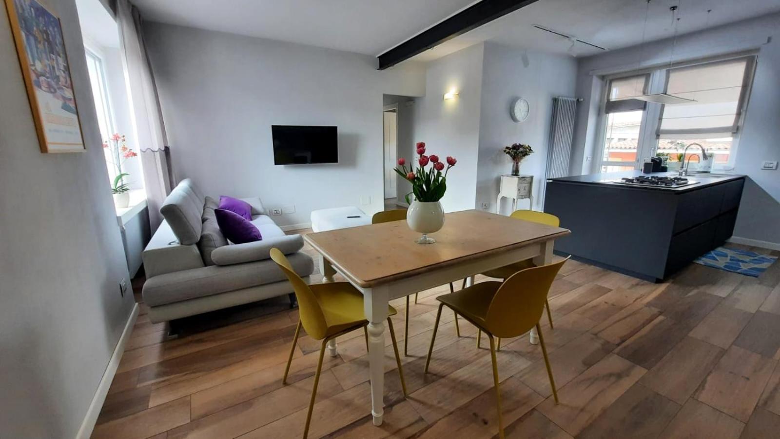 Cuore Di Alba Charming Apartment Buitenkant foto
