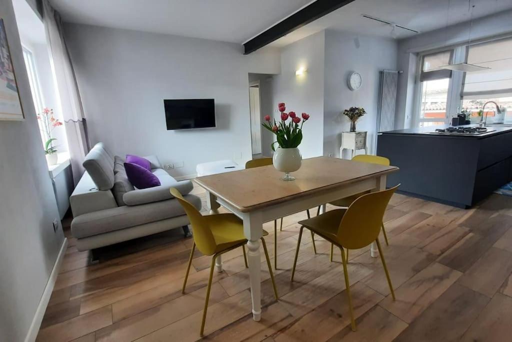Cuore Di Alba Charming Apartment Buitenkant foto